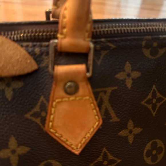 Authentic Louis Vuitton Speedy 35 - Picture 14 of 14